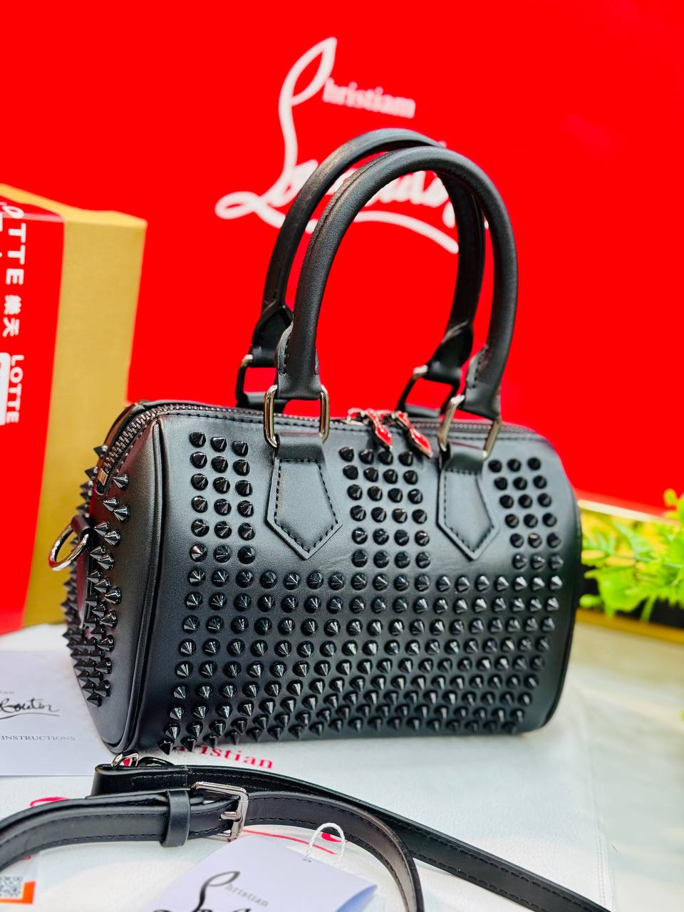 Sac Louboutin Femme Original
